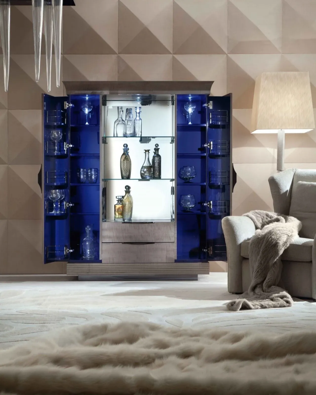 Giorgio Collection Bedroom, image 5 of 6