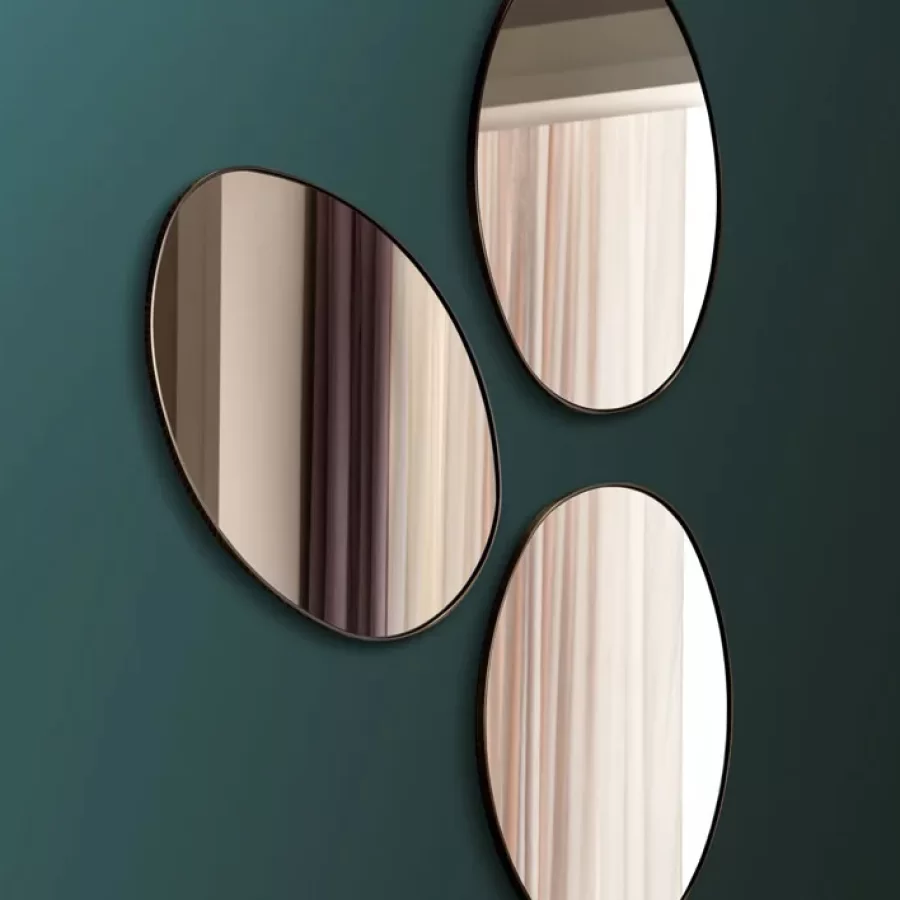 Stone Mirror by Cantori, round mirror, made to order in Italy, 44 cm wide