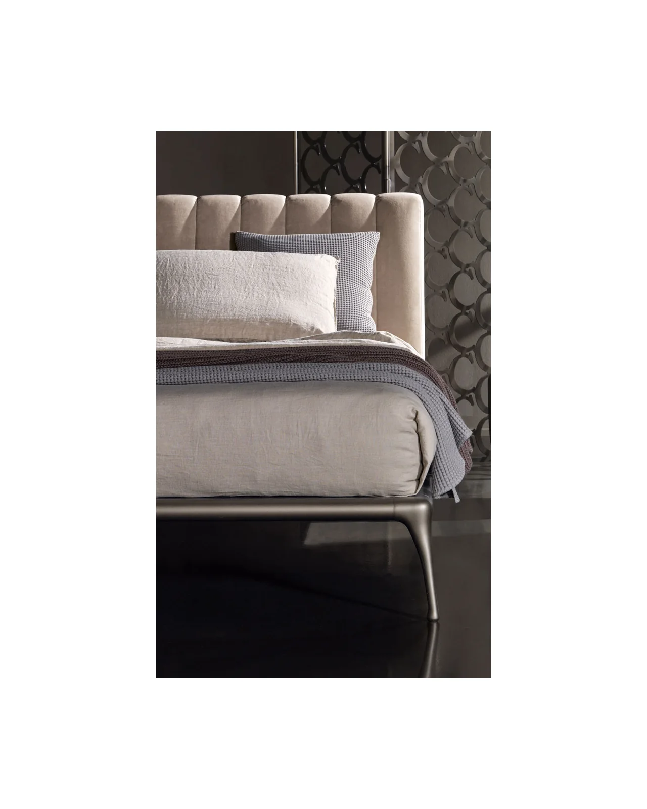 Iseo bed by Cantori, in an interior setting, photo 2 of 4, Nobili Design catalog