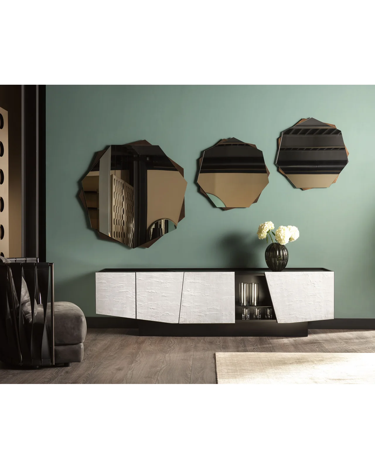 Medea Mirror by Cantori, in an interior setting, photo 4 of 6