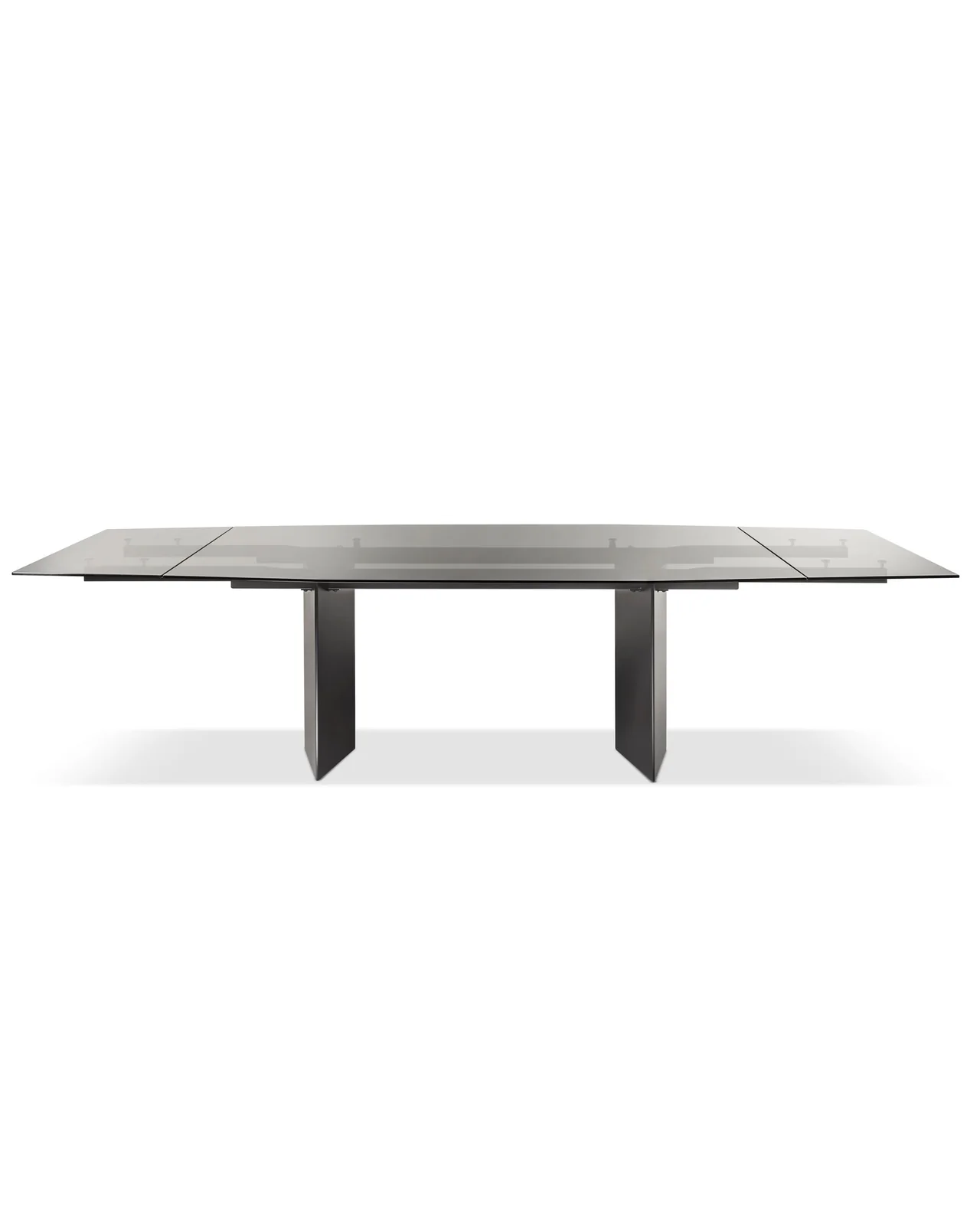 Milton dining table by Cantori, studio view, photo 2 of 8, Nobili Design catalog