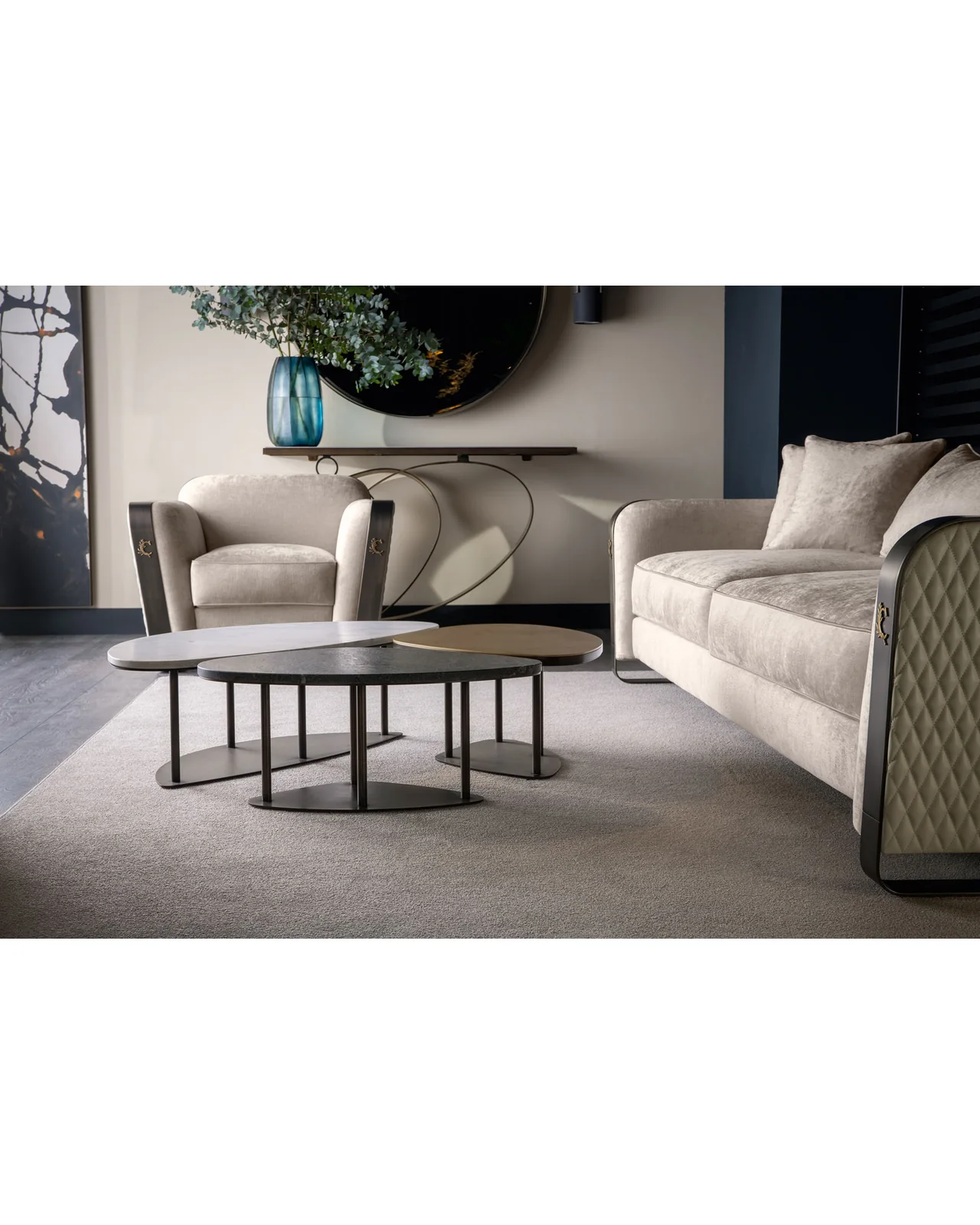 Ninfea coffee tables by Cantori, in an interior setting, photo 6 of 11