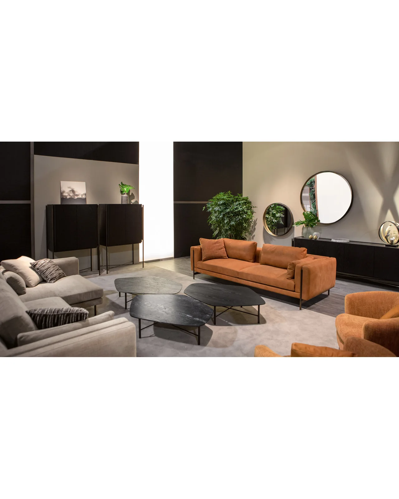 Shanghai sofa by Cantori, in an interior setting, photo 3 of 6