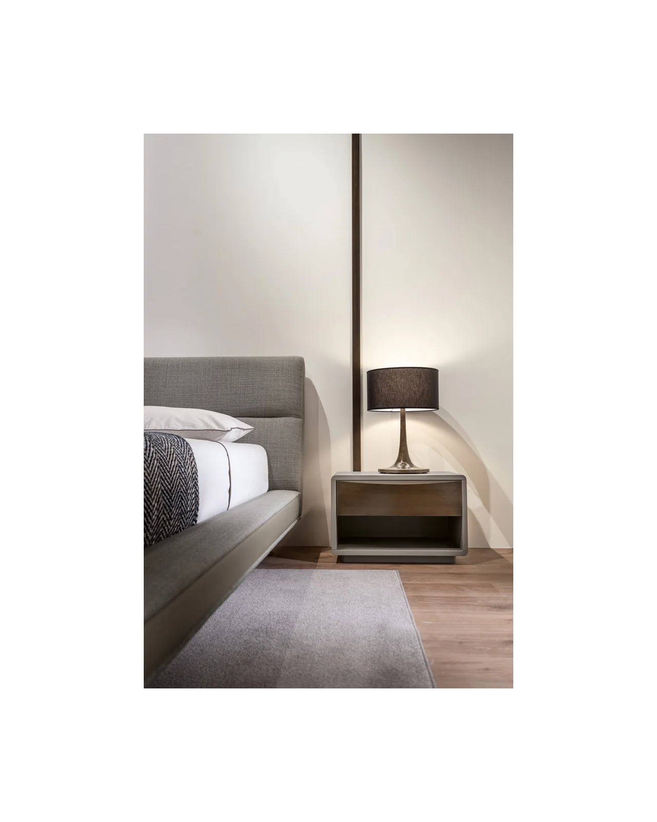 Sharon bed by Cantori, in an interior setting, photo 8 of 11