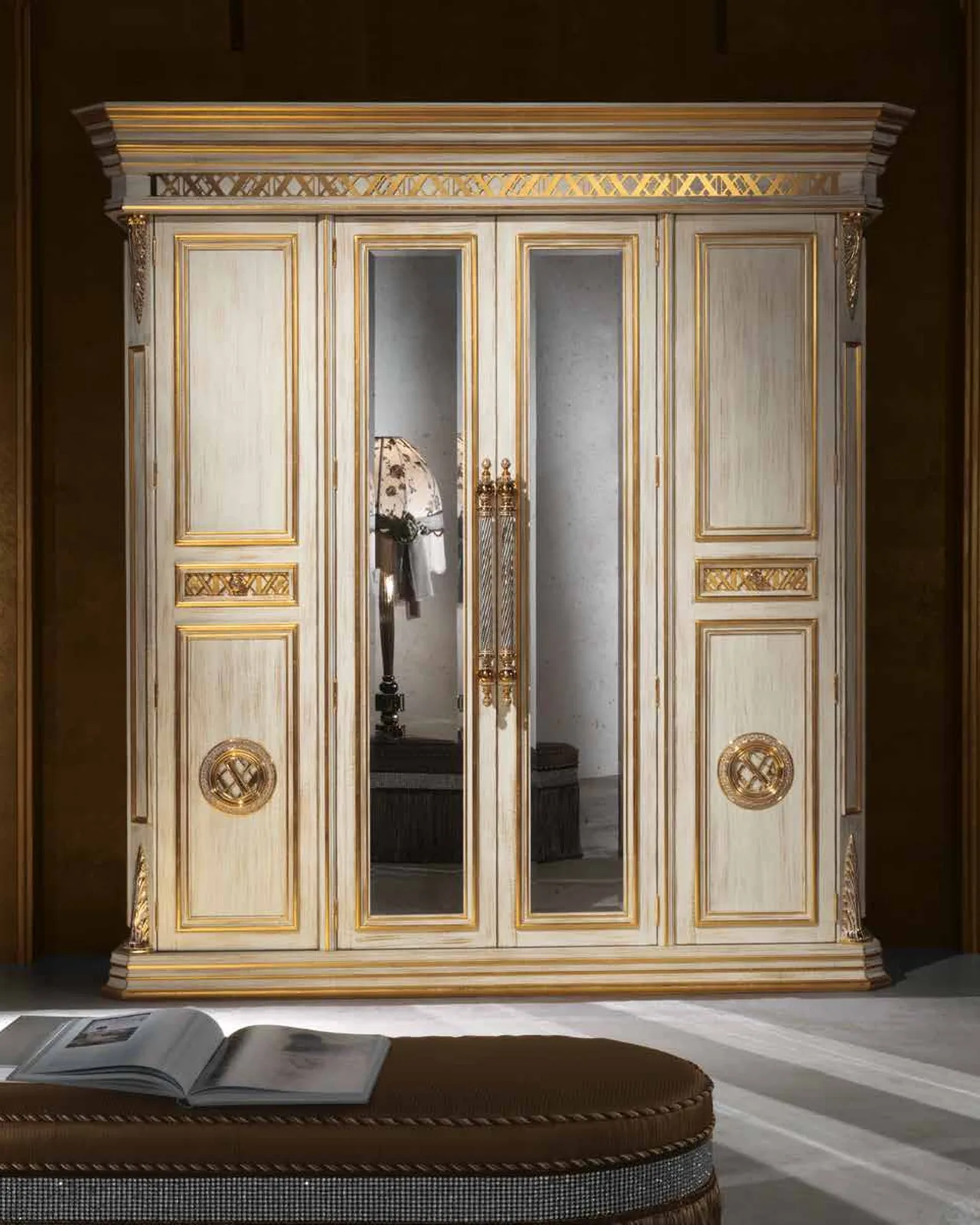 Aida Four-Door Wardrobe AD067, Cappelletti Aida collection, classic Italian wardrobe in a classic bedroom setting, photo 2 of 2