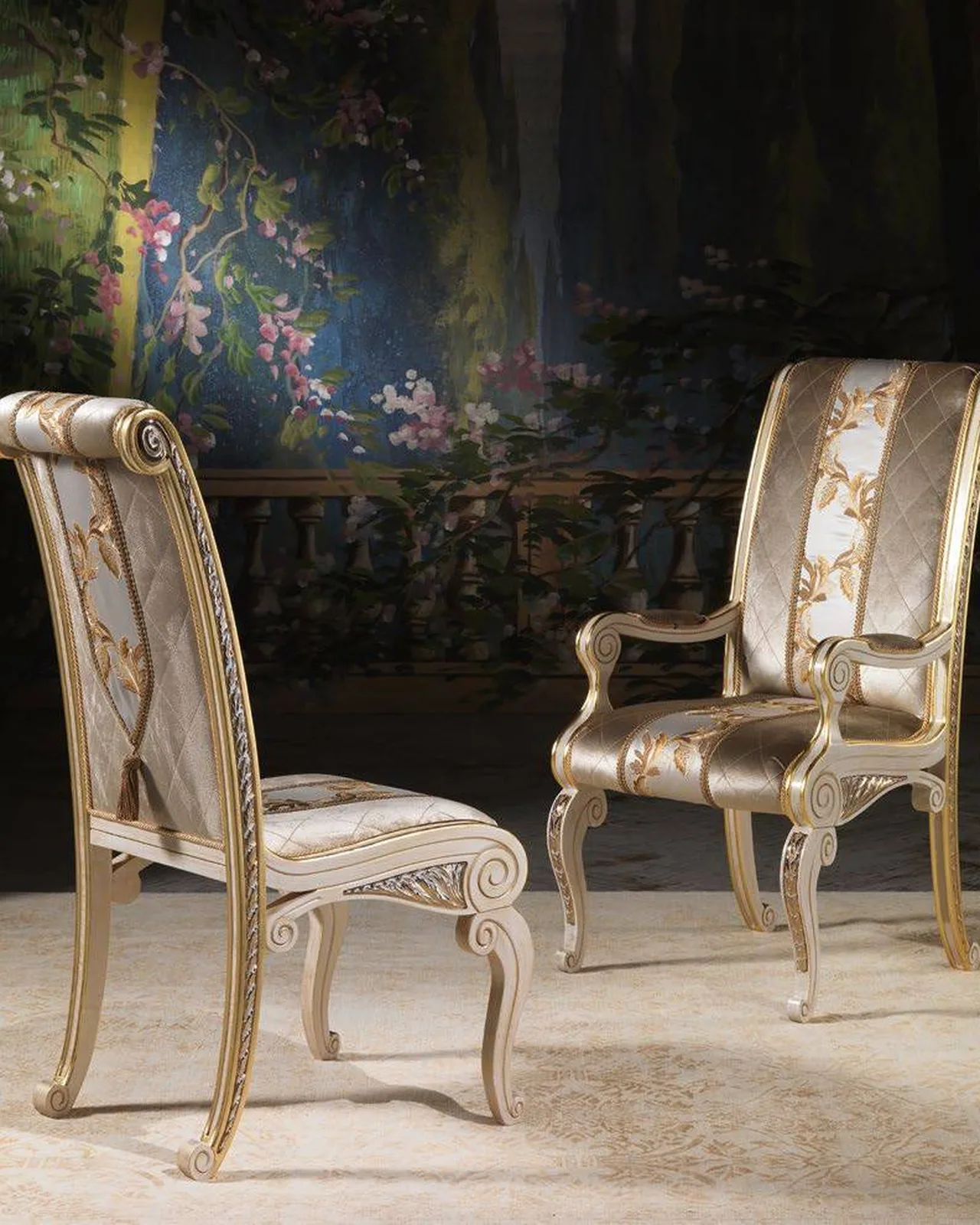 Sedia da pranzo Royal in legno N25015, collezione Royal di Cappelletti, sedia da pranzo classica italiana in una sala da pranzo classica, foto 2 di 4