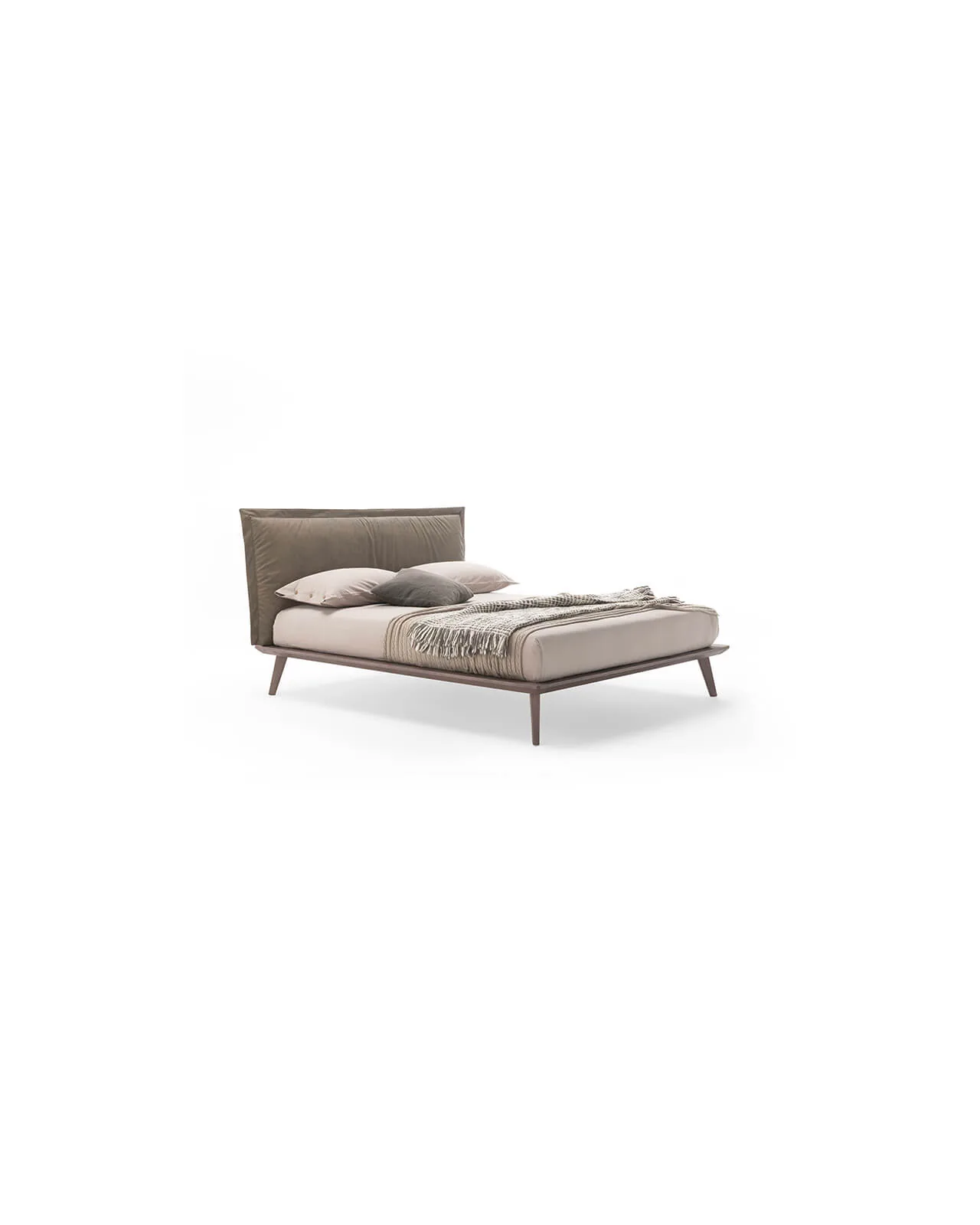 Morgan bed by Dall'Agnese, studio view, photo 1 of 6, Nobili Design catalog