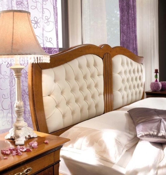 Letti classici imbottiti in legno New Deco 3