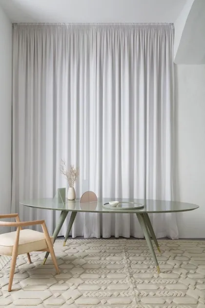 BRANDON dining table